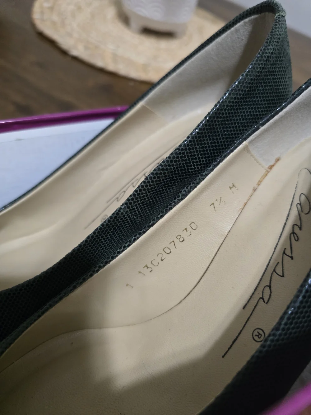 Vintage Dark Green Pointed-Toe High Heel Pumps